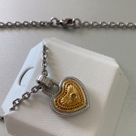 NWOT - Diamonds International Diamond Heart Necklace* - Picture 6 of 10